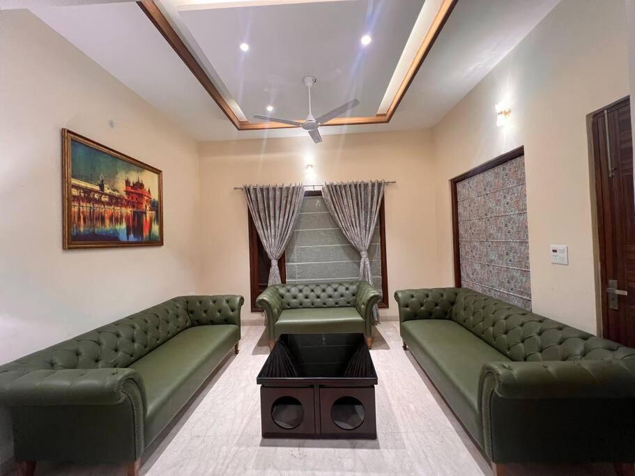 5Bhk Home Away From Home At Ranjit Avenue Amritsar Exterior foto