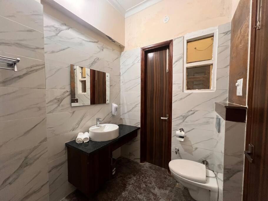 5Bhk Home Away From Home At Ranjit Avenue Amritsar Exterior foto