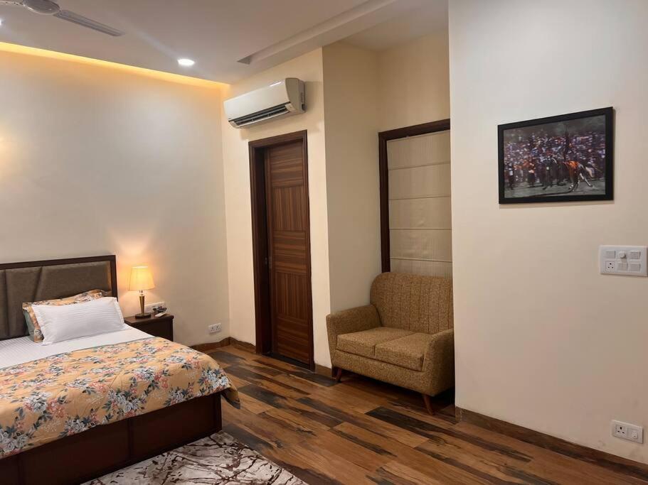 5Bhk Home Away From Home At Ranjit Avenue Amritsar Exterior foto